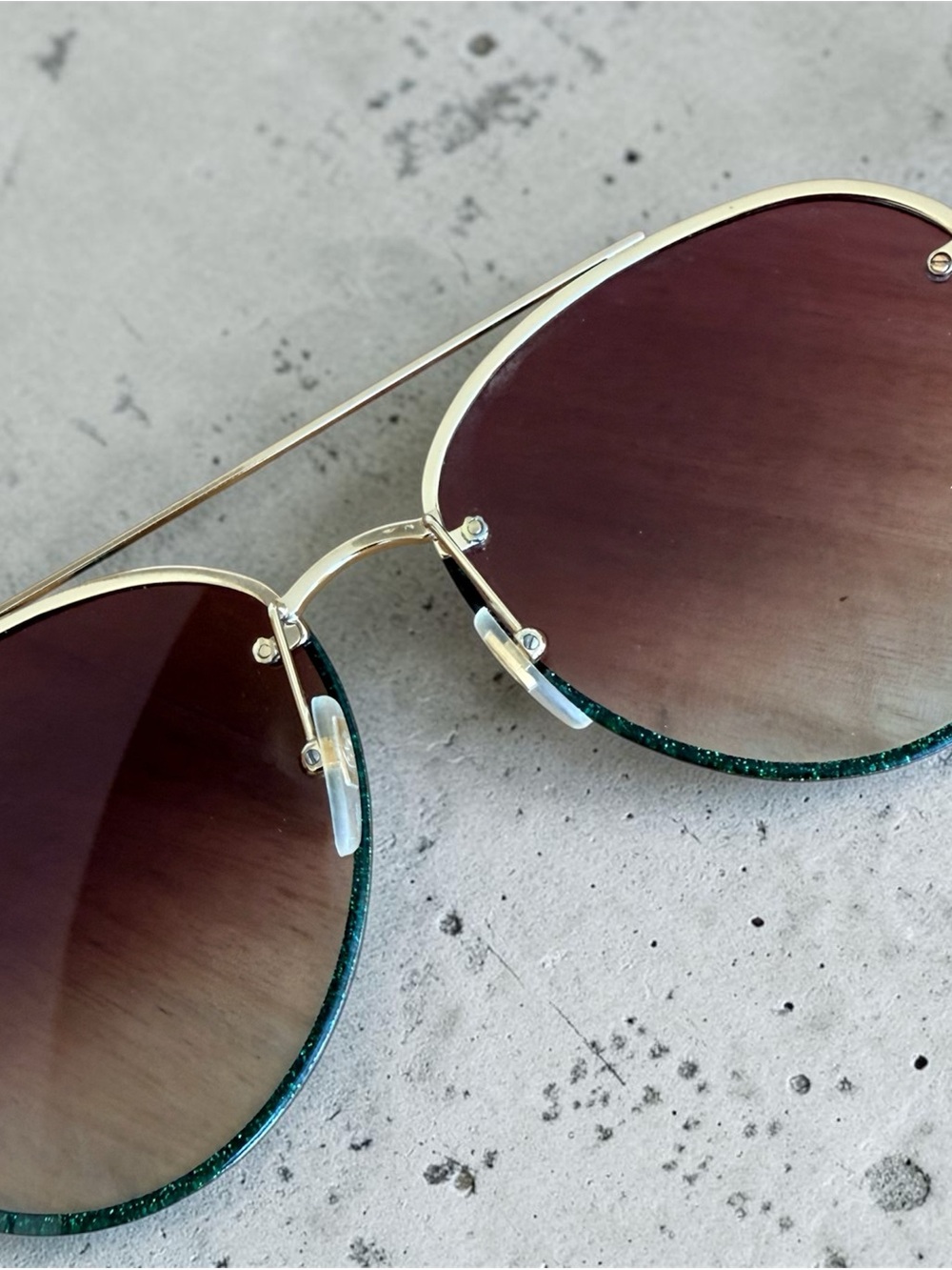 Gucci Rare Women's Gradient Aviator Sunglasses - Gold/Red - Picture 5 of 8